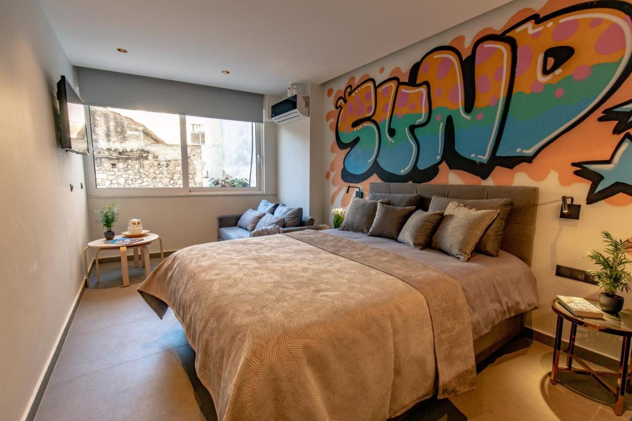 Triple A - Graffiti Homage In Psirri Square - Free Parking! Apartment Athens Luaran gambar